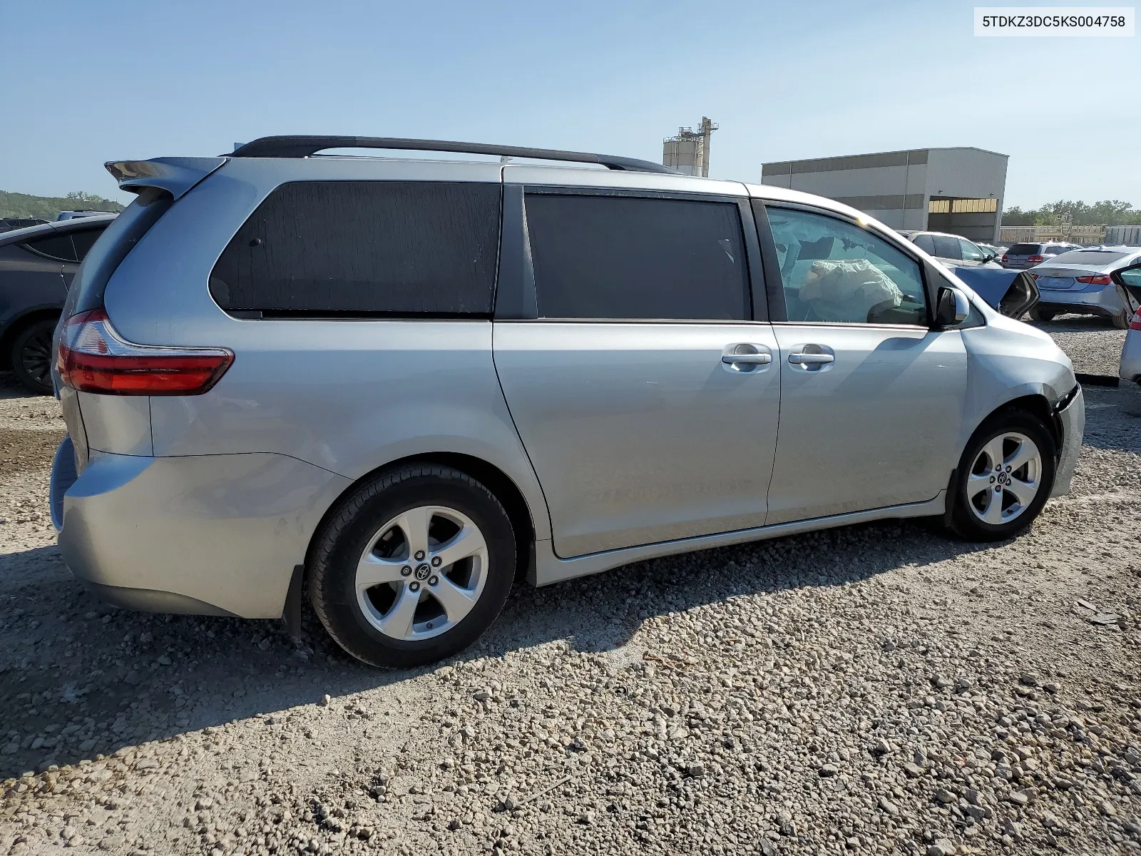 5TDKZ3DC5KS004758 2019 Toyota Sienna Le