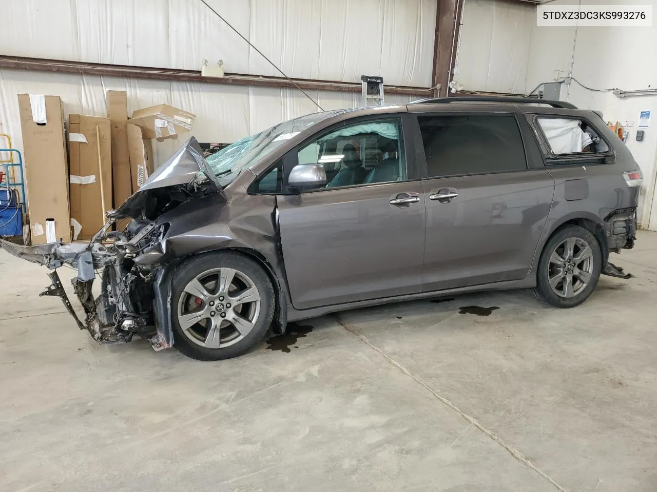 5TDXZ3DC3KS993276 2019 Toyota Sienna Se