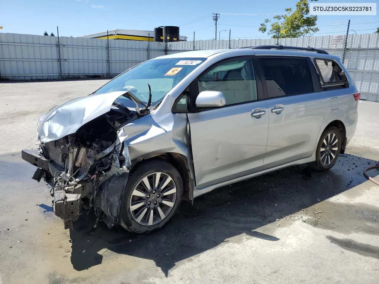 2019 Toyota Sienna Le VIN: 5TDJZ3DC5KS223781 Lot: 68074474