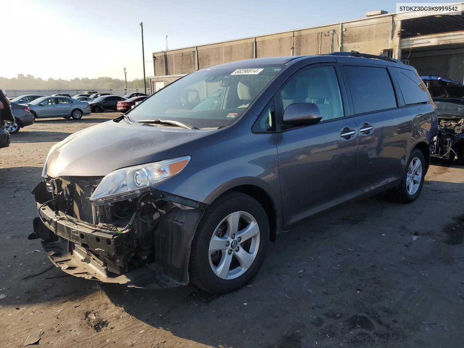 2019 Toyota Sienna Le VIN: 5TDKZ3DC3KS999542 Lot: 68286914