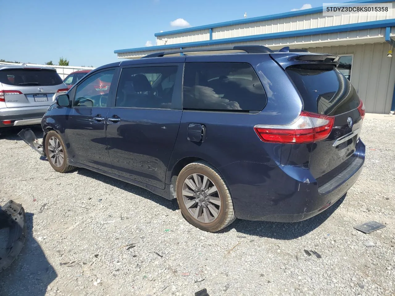 5TDYZ3DC8KS015358 2019 Toyota Sienna Xle