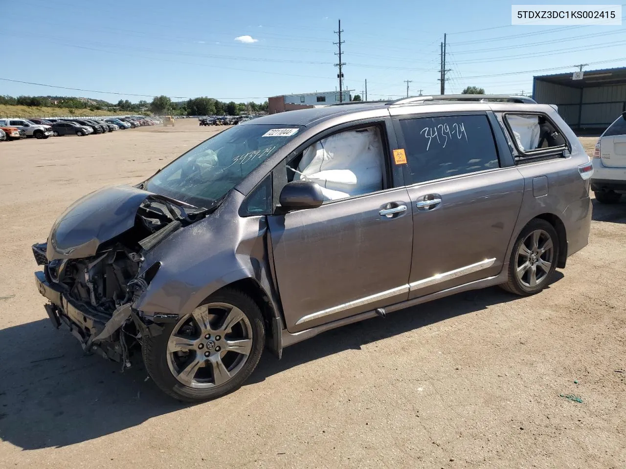 5TDXZ3DC1KS002415 2019 Toyota Sienna Se