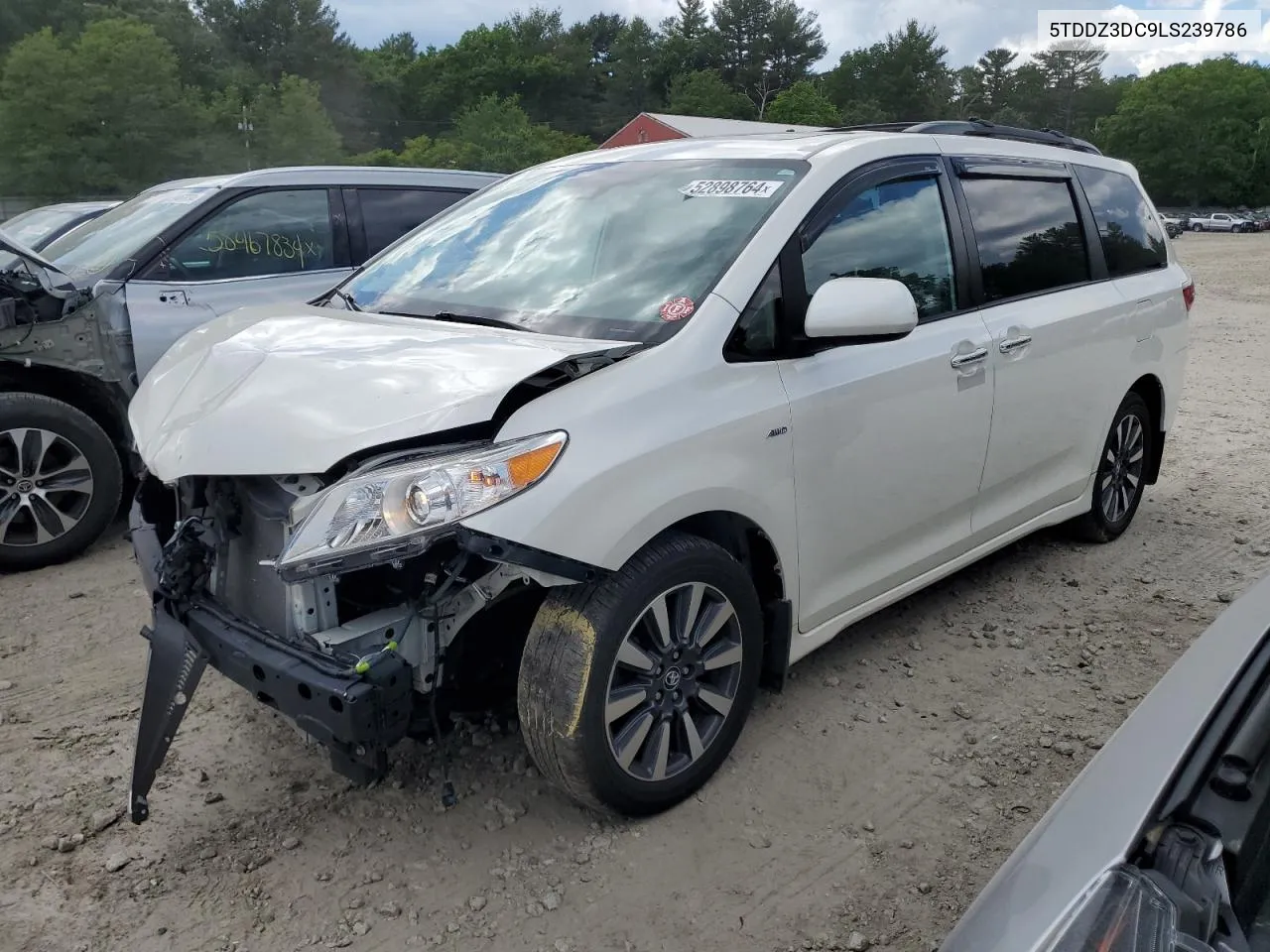 5TDDZ3DC9LS239786 2020 Toyota Sienna Xle