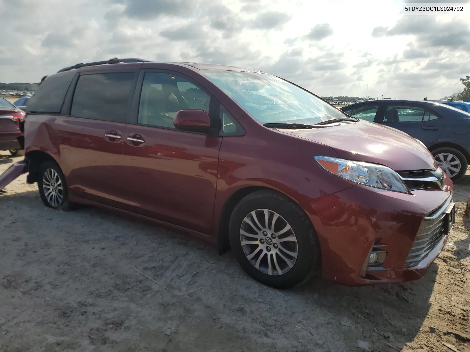 5TDYZ3DC1LS024792 2020 Toyota Sienna Xle