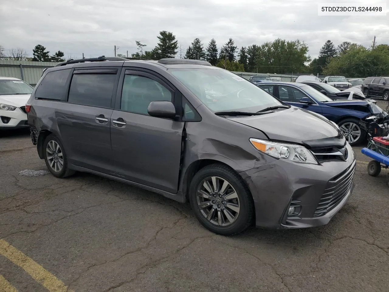 5TDDZ3DC7LS244498 2020 Toyota Sienna Xle