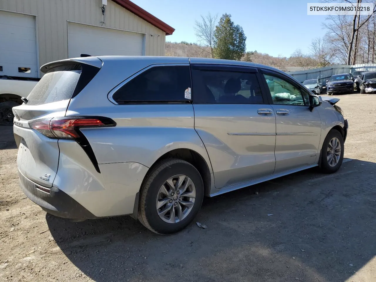 2021 Toyota Sienna Le VIN: 5TDKSKFC9MS013218 Lot: 54526224