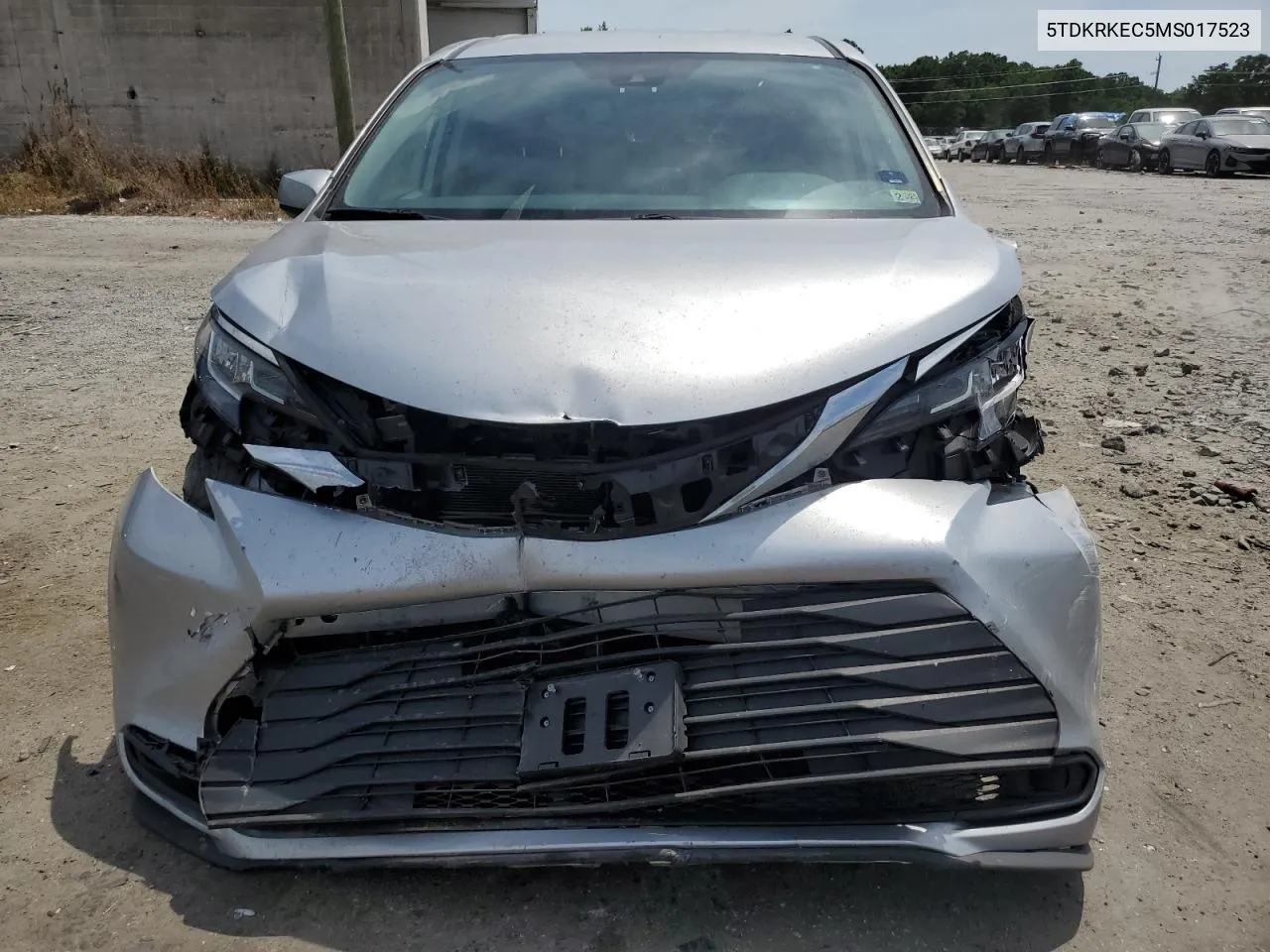 5TDKRKEC5MS017523 2021 Toyota Sienna Le