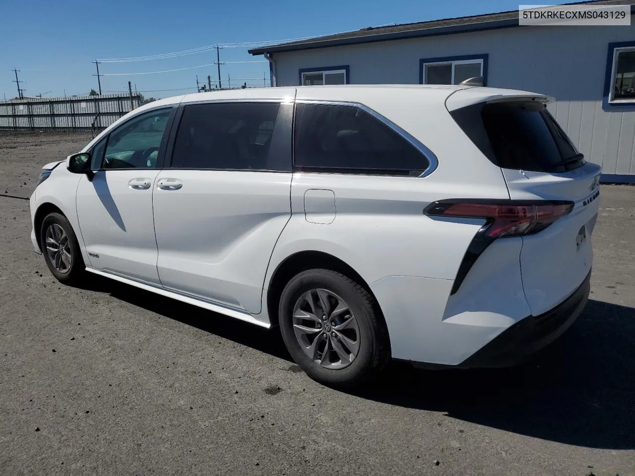 5TDKRKECXMS043129 2021 Toyota Sienna Le