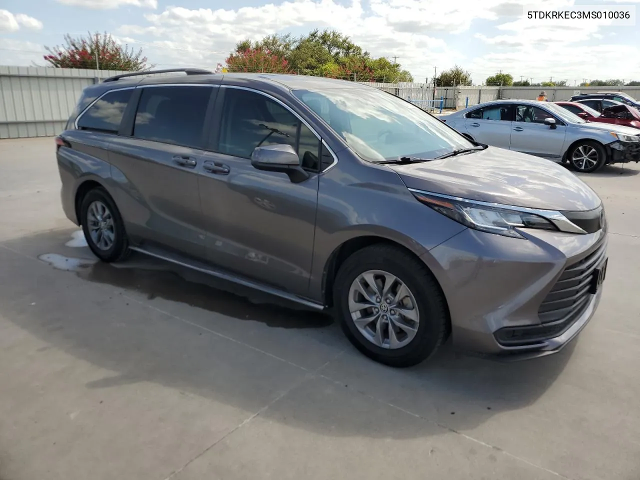 2021 Toyota Sienna Le VIN: 5TDKRKEC3MS010036 Lot: 64713964