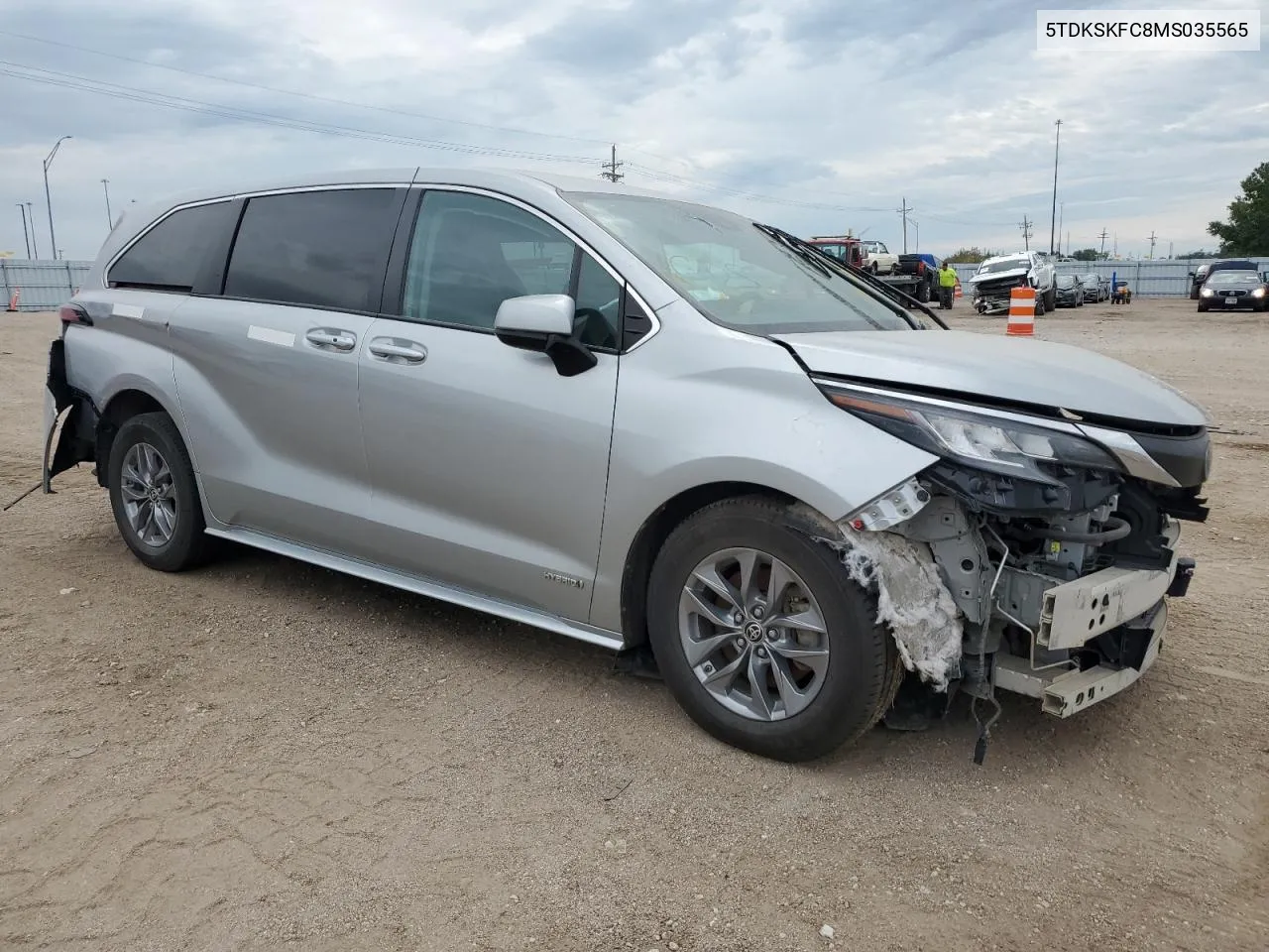 2021 Toyota Sienna Le VIN: 5TDKSKFC8MS035565 Lot: 65941684