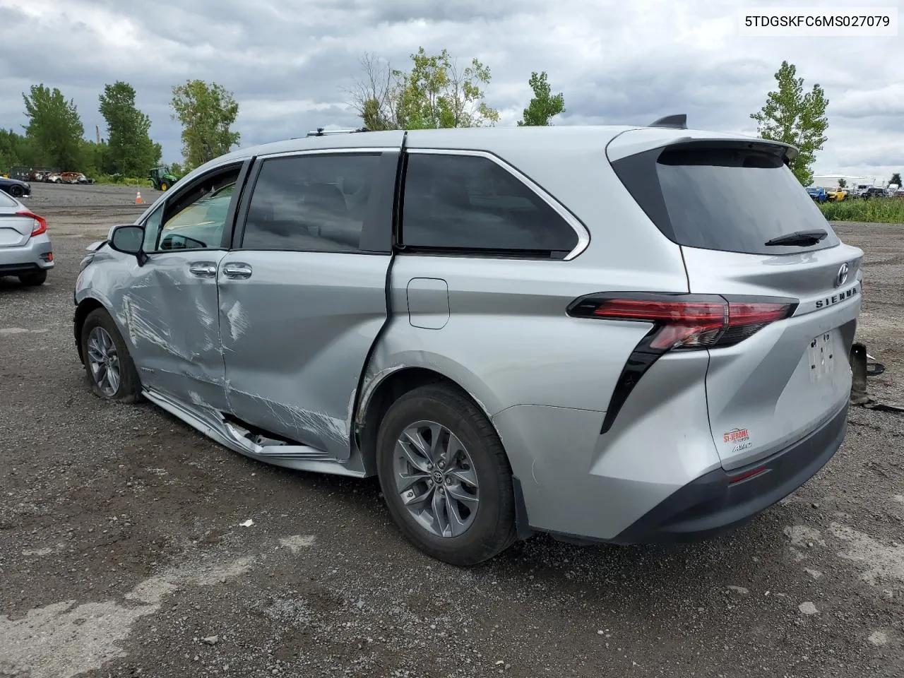 2021 Toyota Sienna Le VIN: 5TDGSKFC6MS027079 Lot: 67505344