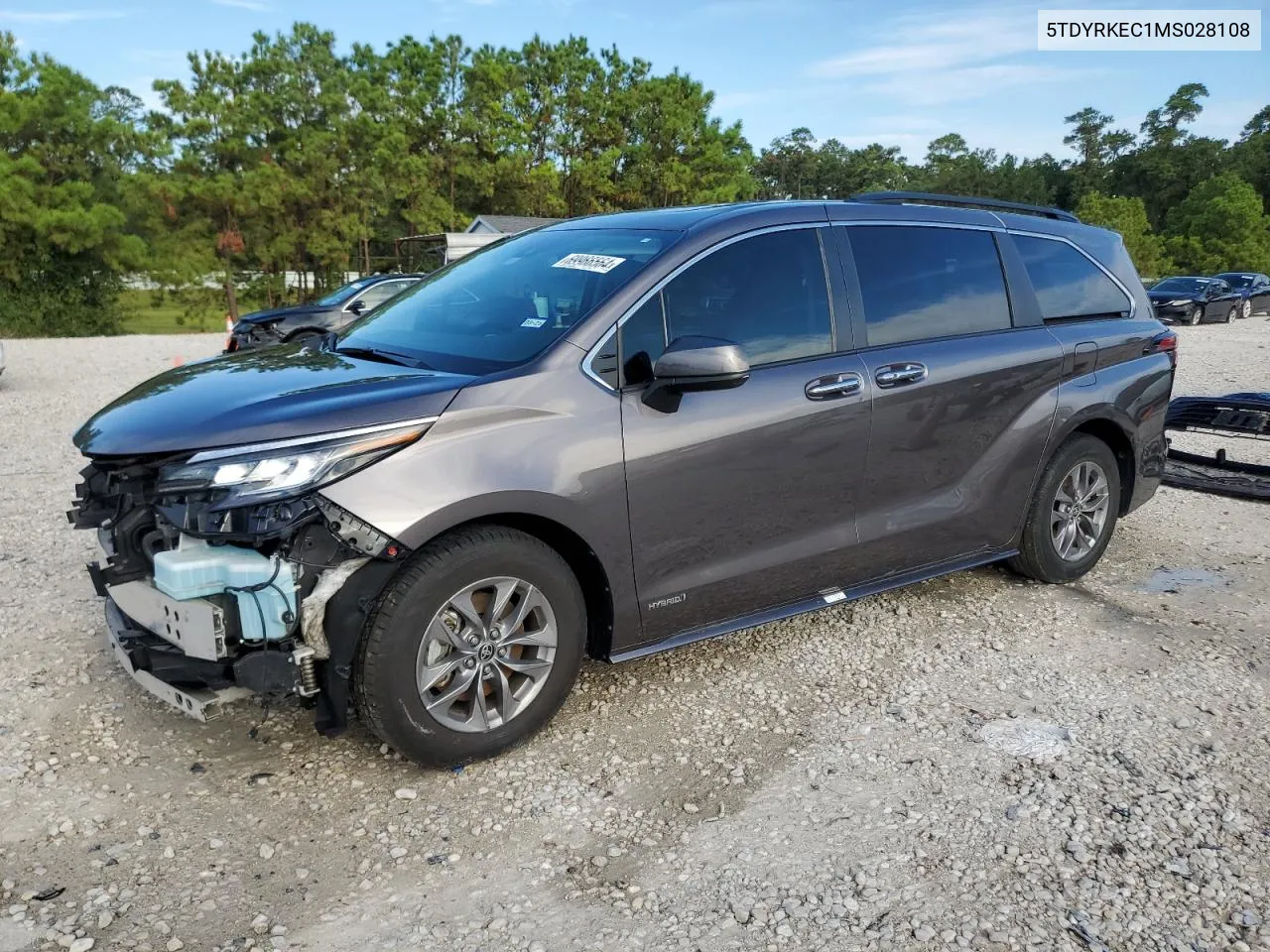 5TDYRKEC1MS028108 2021 Toyota Sienna Xle