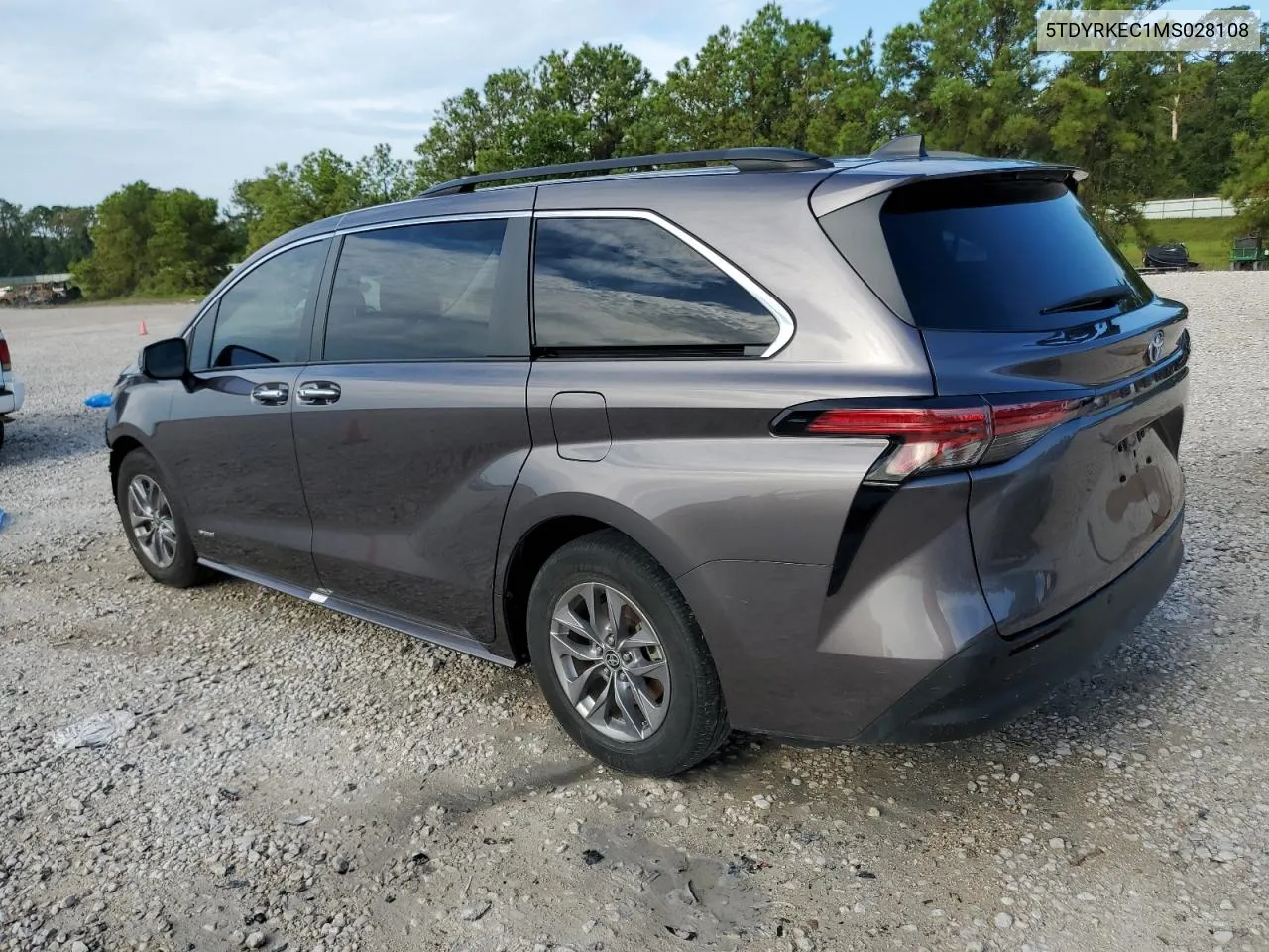 5TDYRKEC1MS028108 2021 Toyota Sienna Xle