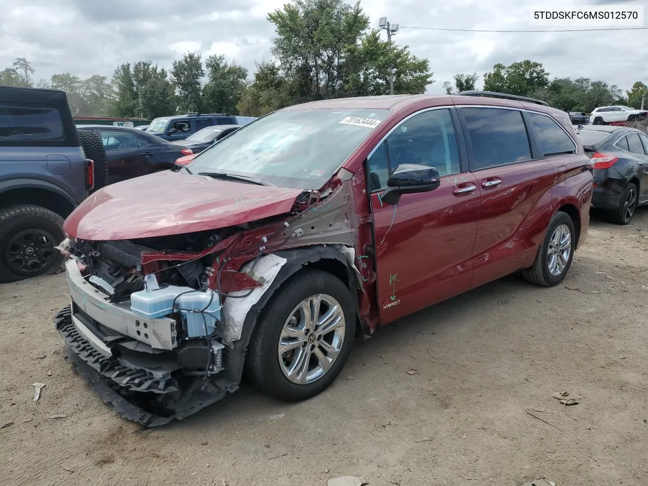 5TDDSKFC6MS012570 2021 Toyota Sienna Xse