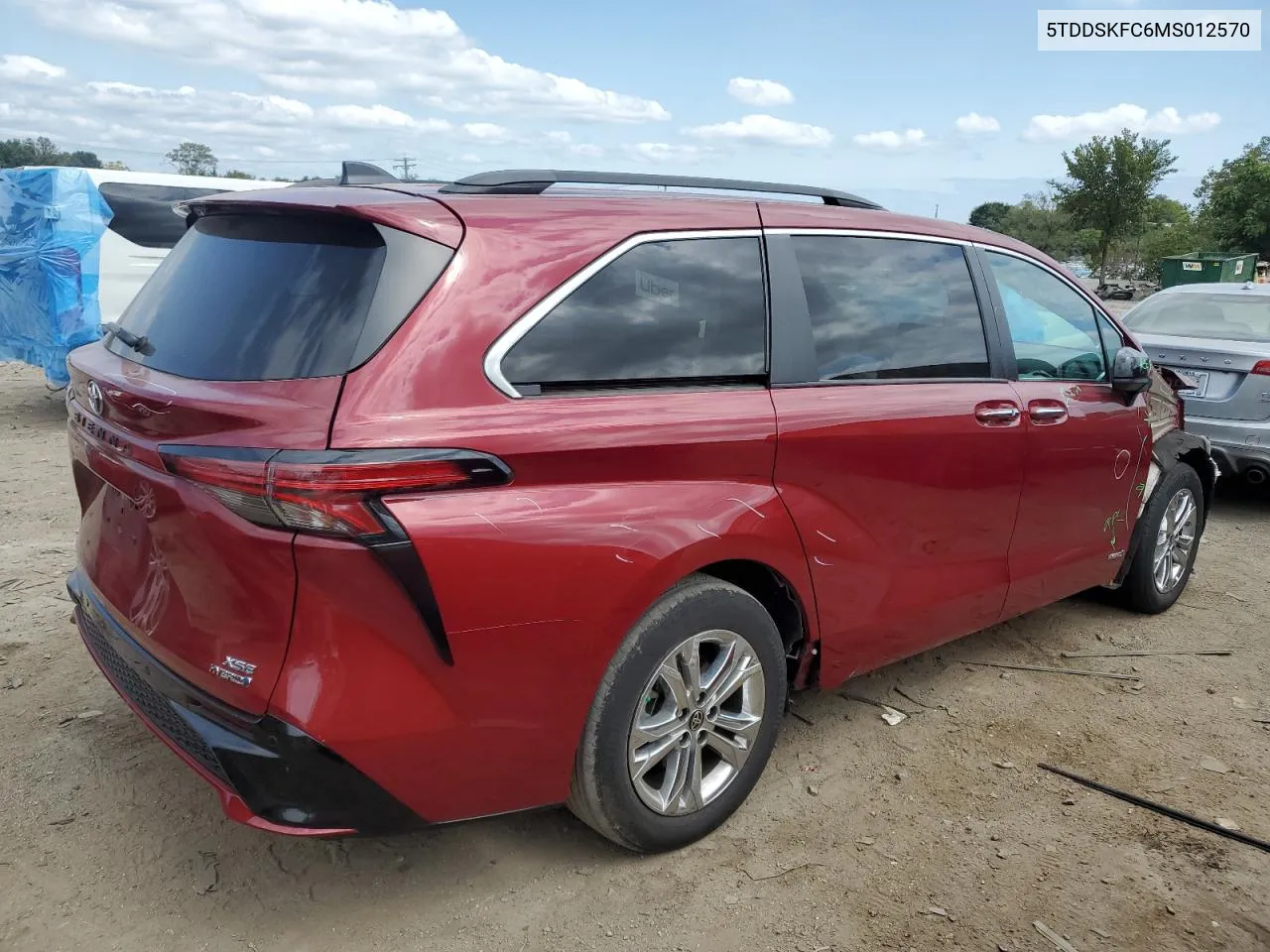 5TDDSKFC6MS012570 2021 Toyota Sienna Xse