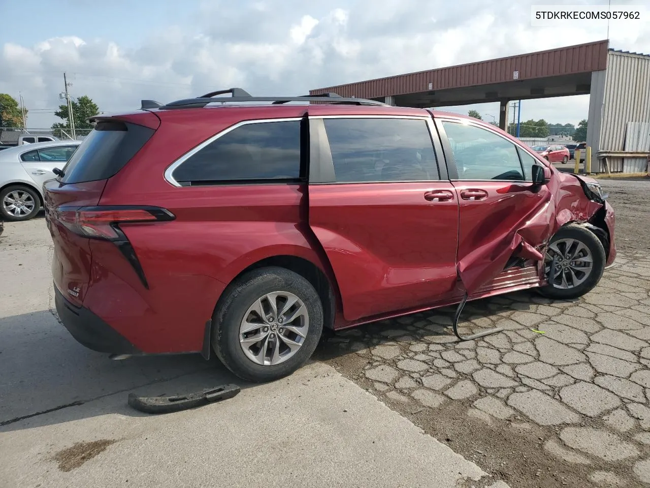 2021 Toyota Sienna Le VIN: 5TDKRKEC0MS057962 Lot: 70577734