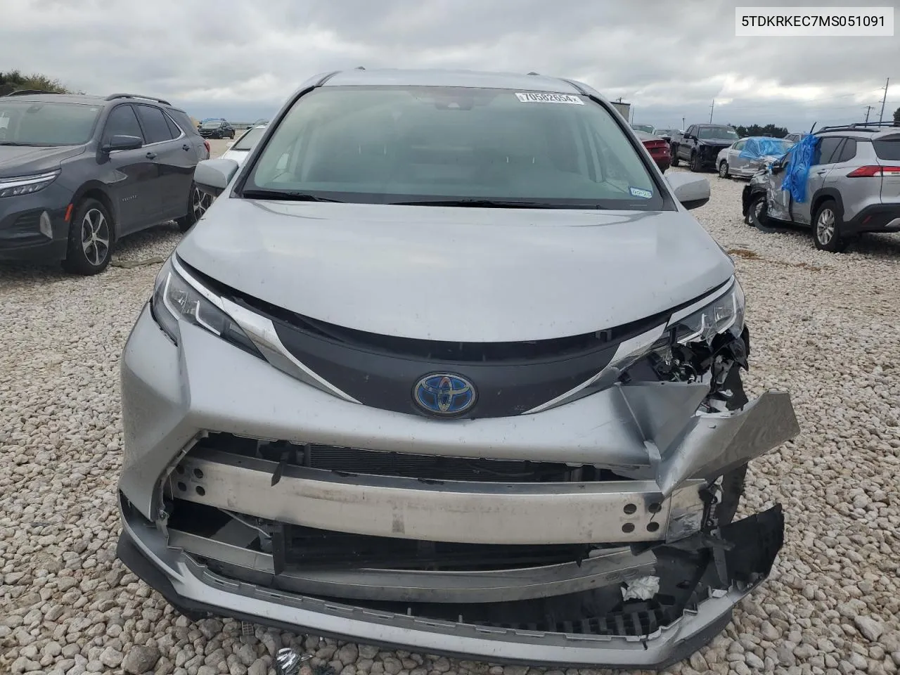 5TDKRKEC7MS051091 2021 Toyota Sienna Le