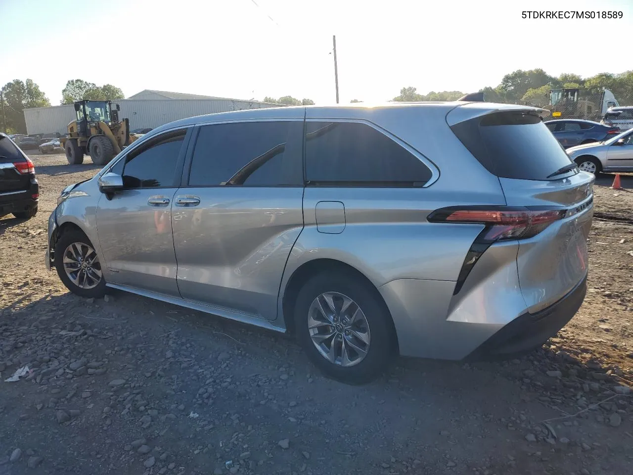 5TDKRKEC7MS018589 2021 Toyota Sienna Le