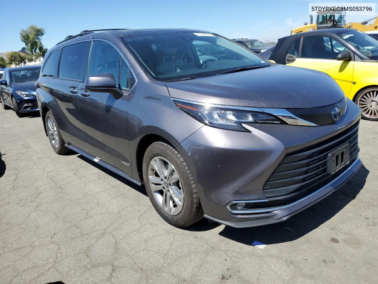 5TDYRKEC8MS053796 2021 Toyota Sienna Xle