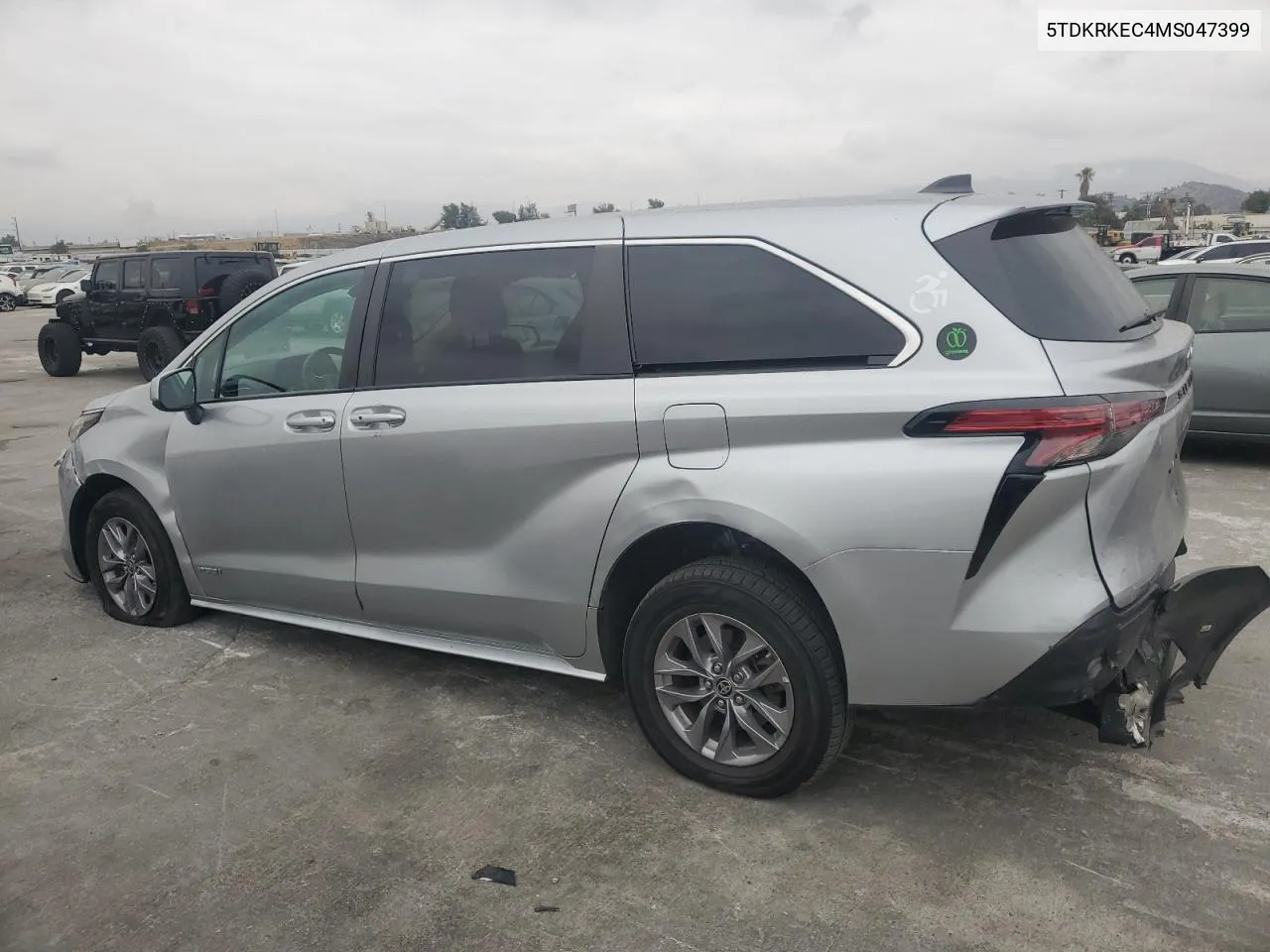 2021 Toyota Sienna Le VIN: 5TDKRKEC4MS047399 Lot: 72258144