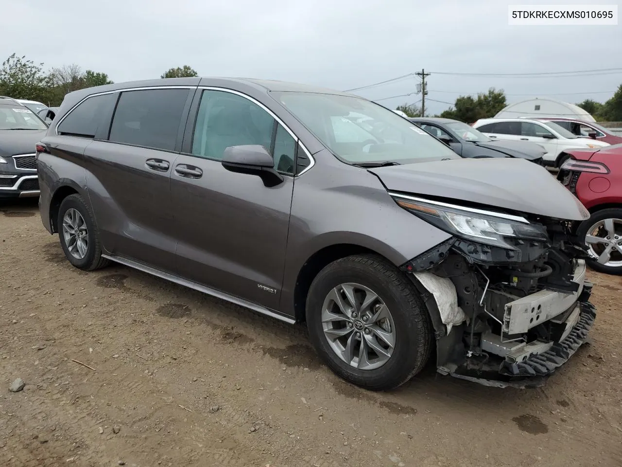 2021 Toyota Sienna Le VIN: 5TDKRKECXMS010695 Lot: 72686514