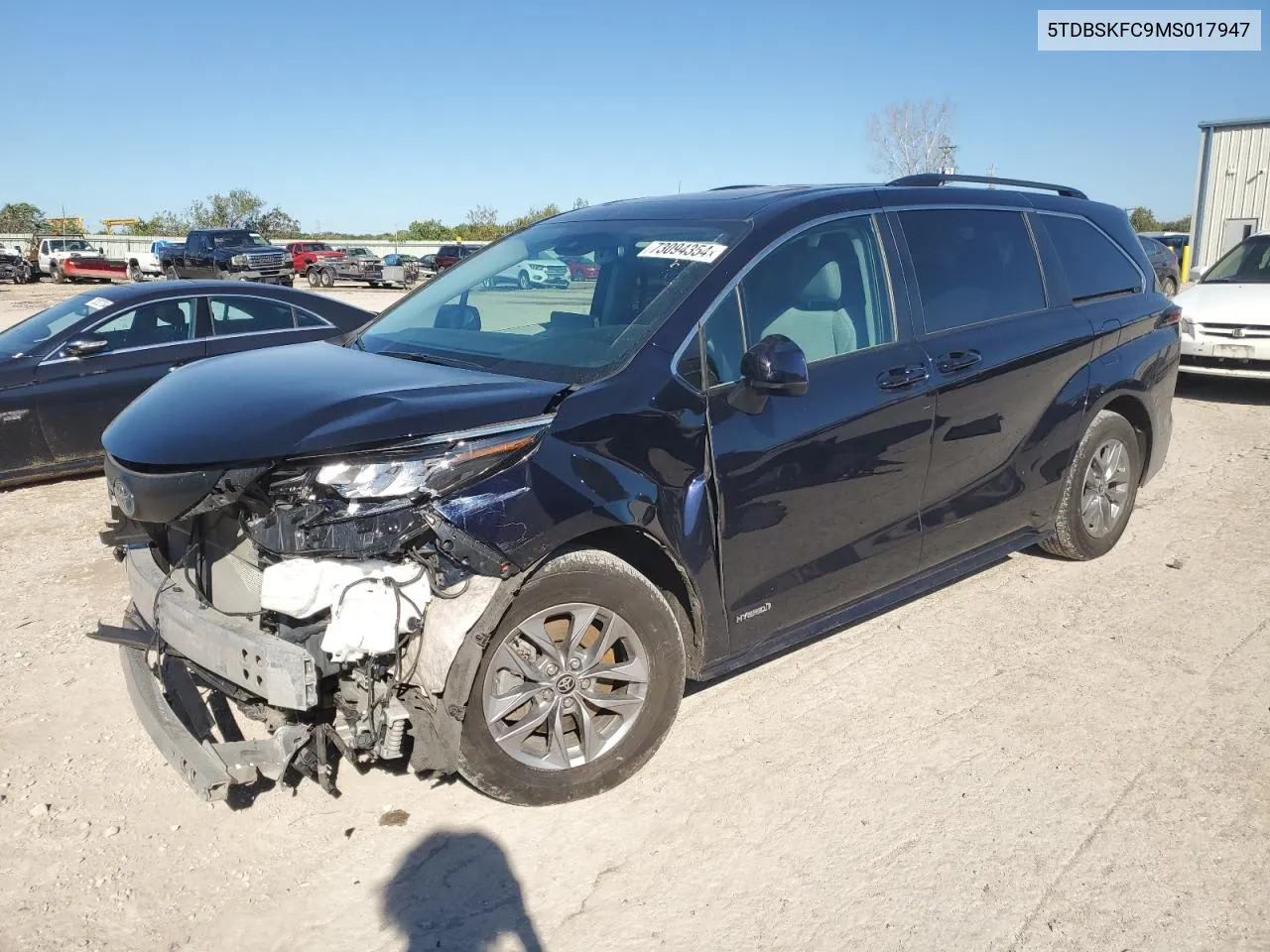 2021 Toyota Sienna Le VIN: 5TDBSKFC9MS017947 Lot: 73094354