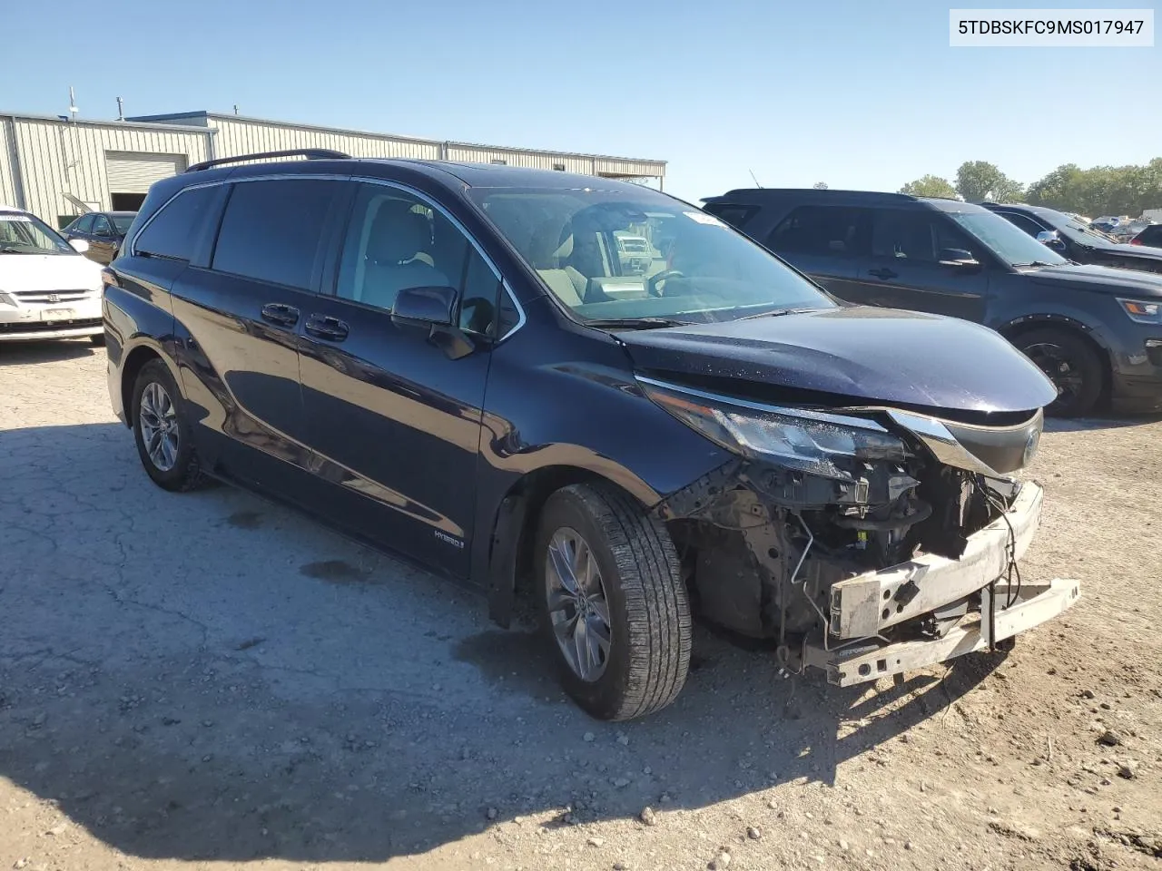 5TDBSKFC9MS017947 2021 Toyota Sienna Le