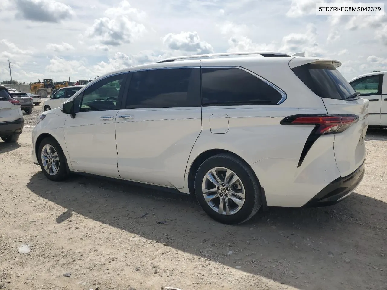 5TDZRKEC8MS042379 2021 Toyota Sienna Limited