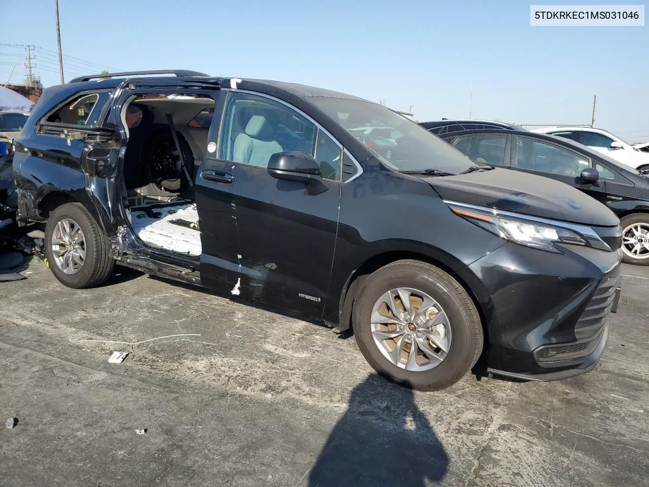 2021 Toyota Sienna Le VIN: 5TDKRKEC1MS031046 Lot: 74108104