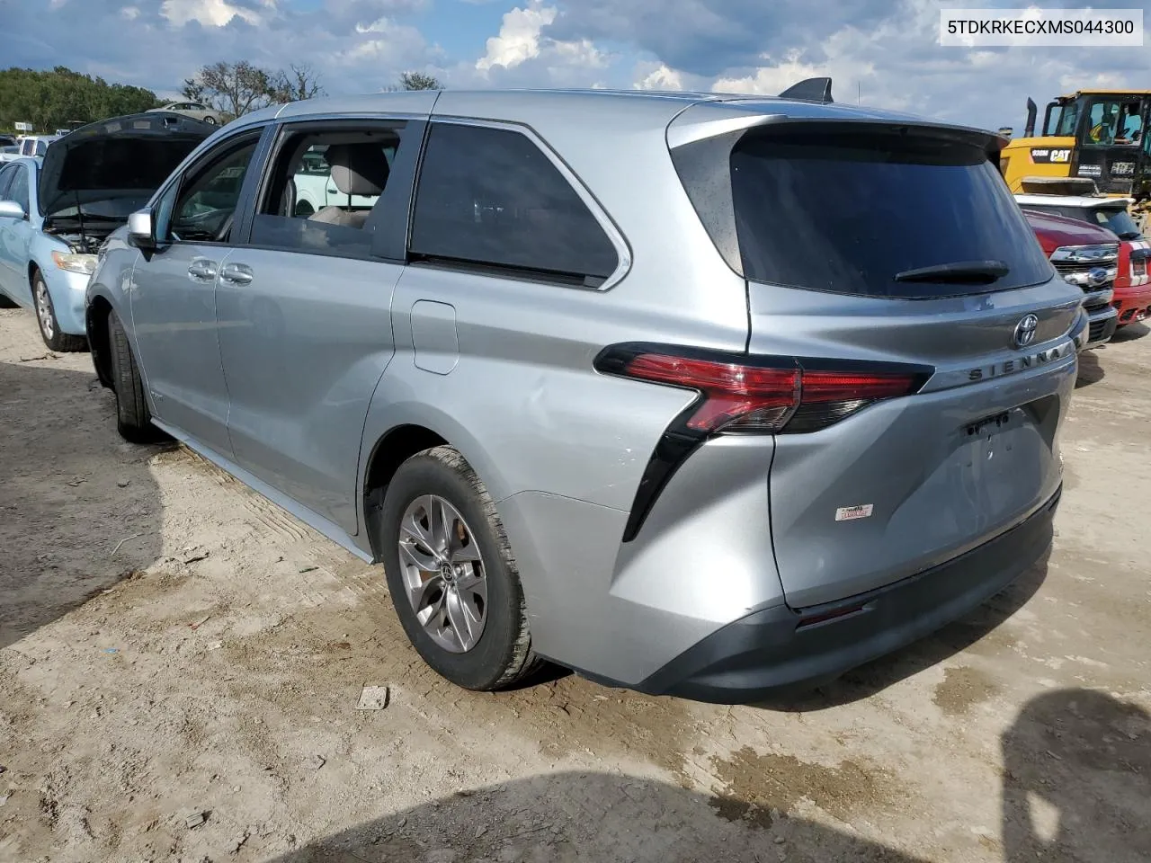 2021 Toyota Sienna Le VIN: 5TDKRKECXMS044300 Lot: 74360034