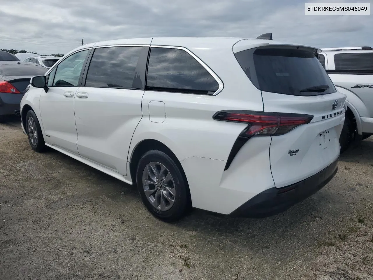 2021 Toyota Sienna Le VIN: 5TDKRKEC5MS046049 Lot: 74441474