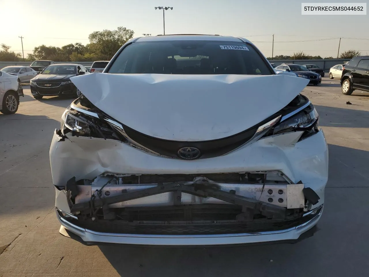 2021 Toyota Sienna Xle VIN: 5TDYRKEC5MS044652 Lot: 75119694