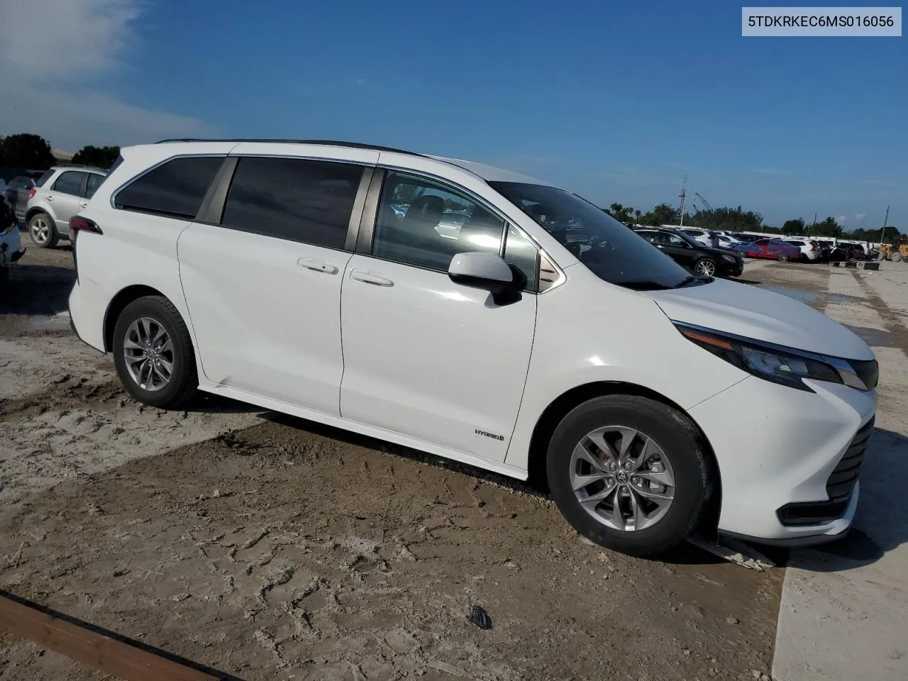 5TDKRKEC6MS016056 2021 Toyota Sienna Le