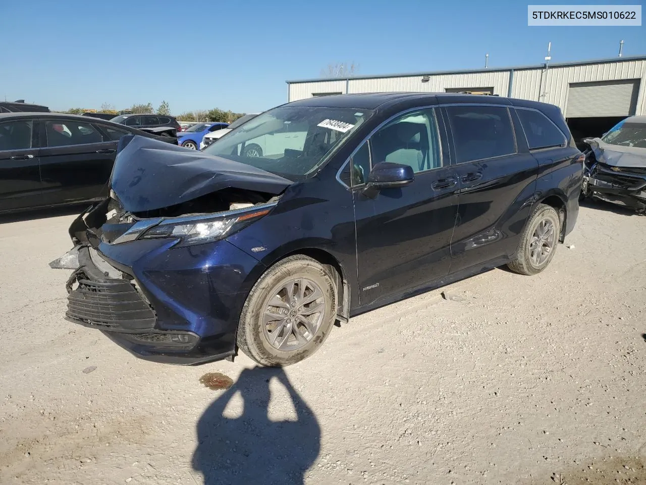 5TDKRKEC5MS010622 2021 Toyota Sienna Le