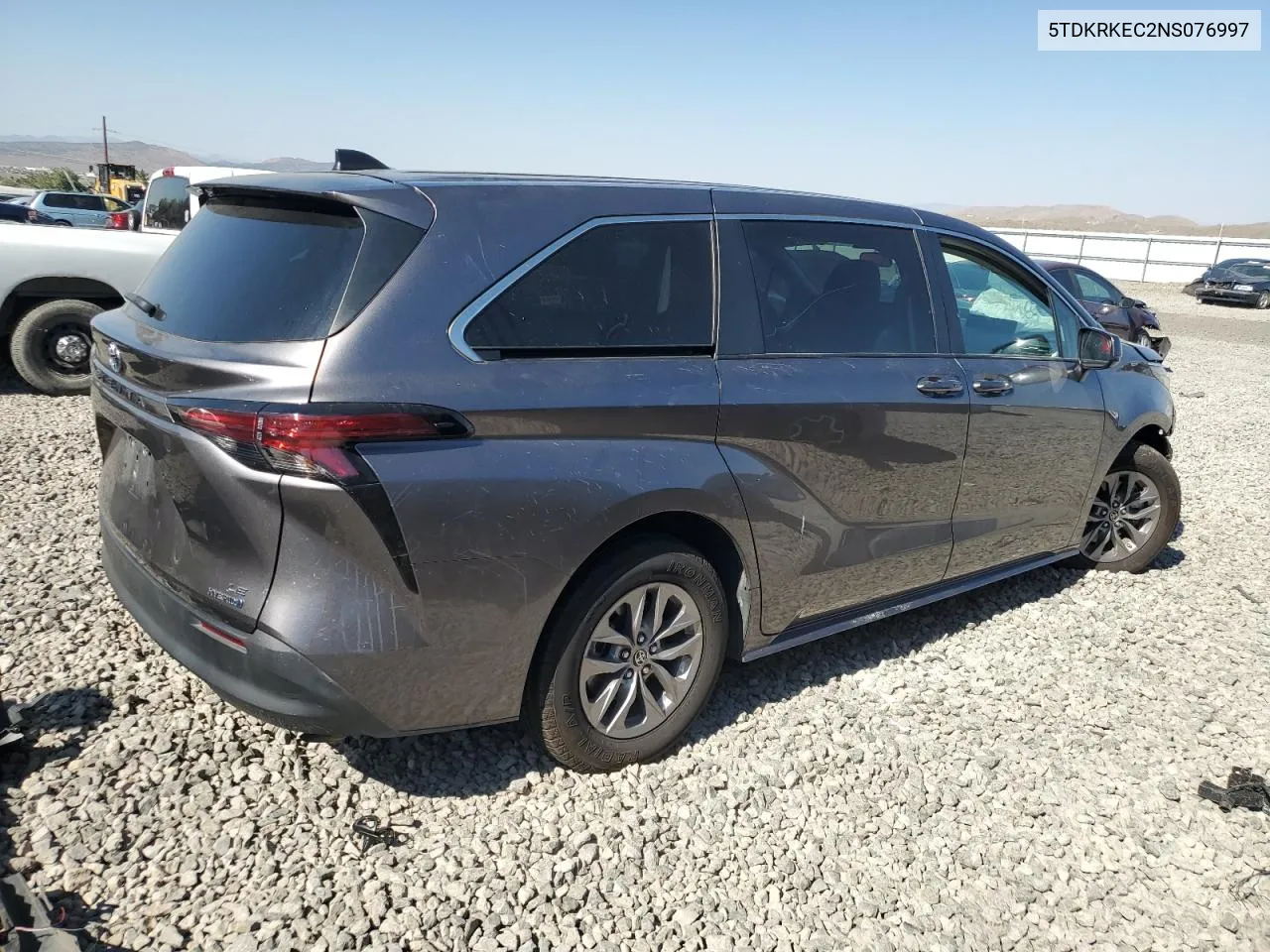 5TDKRKEC2NS076997 2022 Toyota Sienna Le