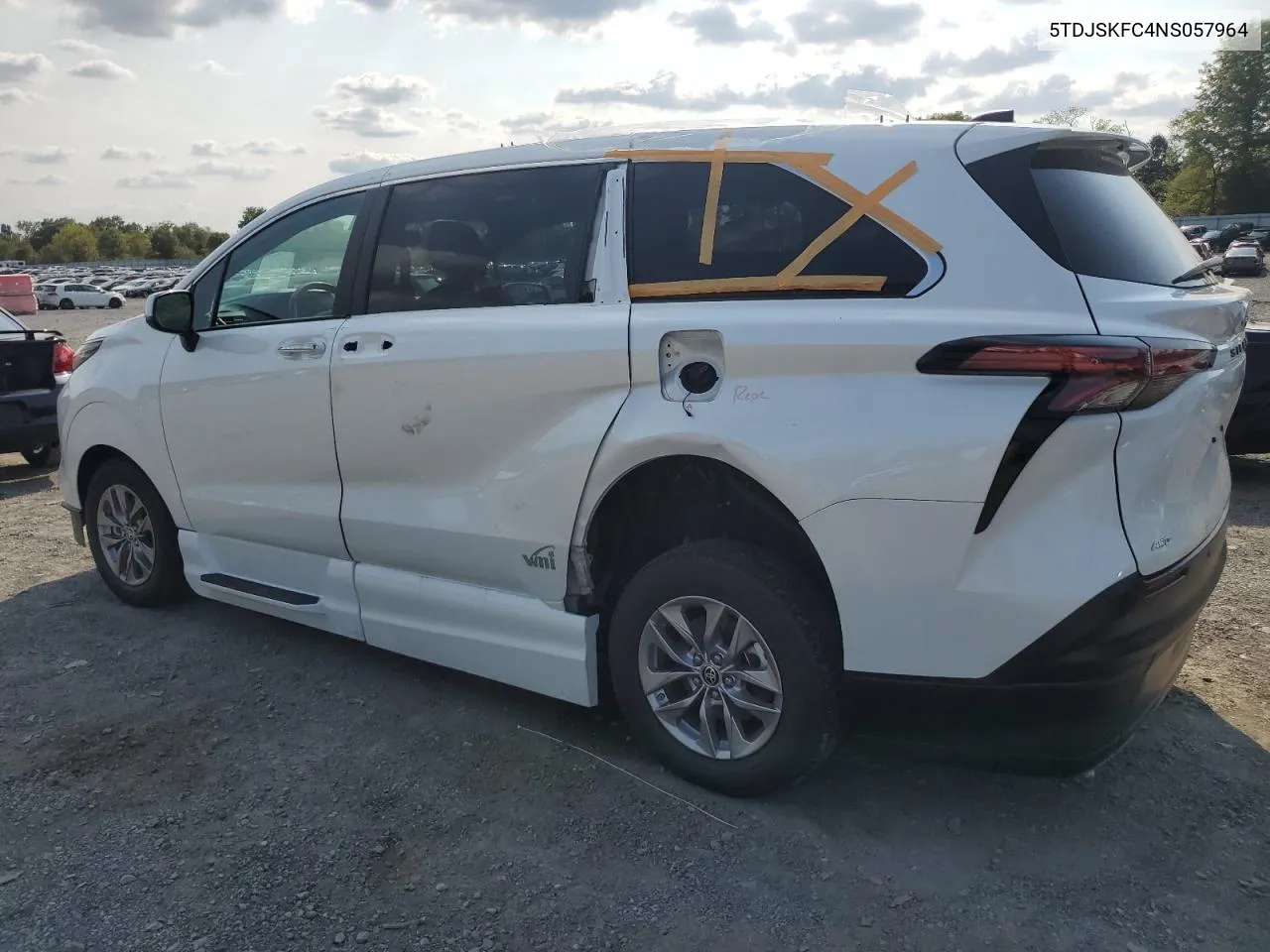 2022 Toyota Sienna Xle VIN: 5TDJSKFC4NS057964 Lot: 69337314