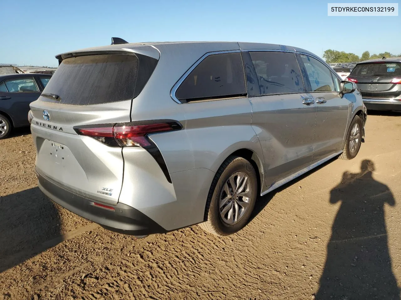 2022 Toyota Sienna Xle VIN: 5TDYRKEC0NS132199 Lot: 69891724