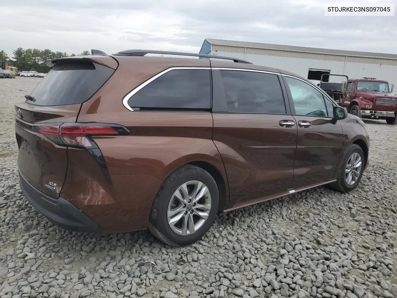 2022 Toyota Sienna Xle VIN: 5TDJRKEC3NS097045 Lot: 71994574