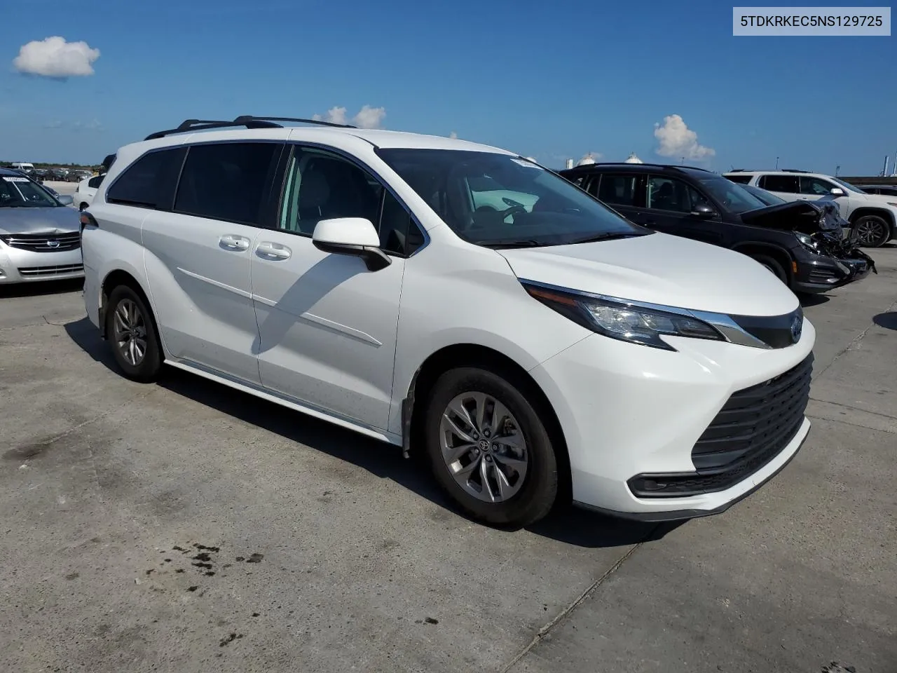 5TDKRKEC5NS129725 2022 Toyota Sienna Le