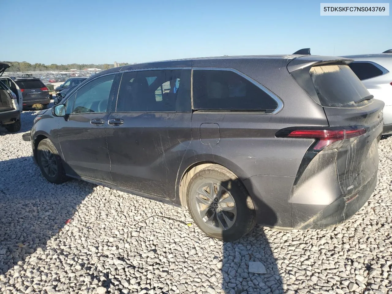 2022 Toyota Sienna Le VIN: 5TDKSKFC7NS043769 Lot: 73773544