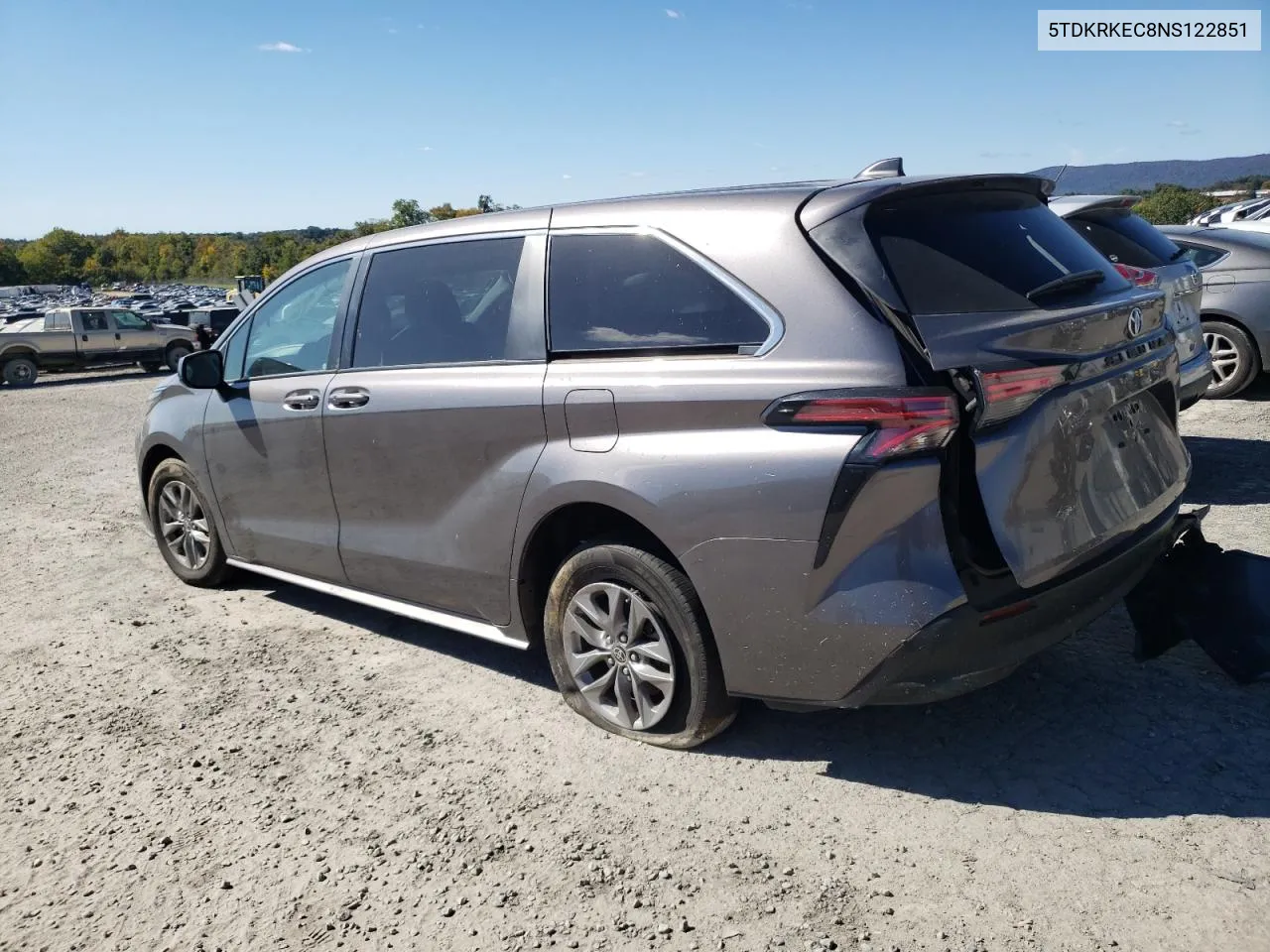 2022 Toyota Sienna Le VIN: 5TDKRKEC8NS122851 Lot: 73839494