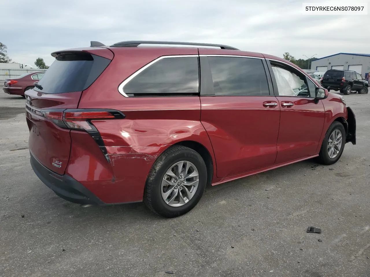 5TDYRKEC6NS078097 2022 Toyota Sienna Xle