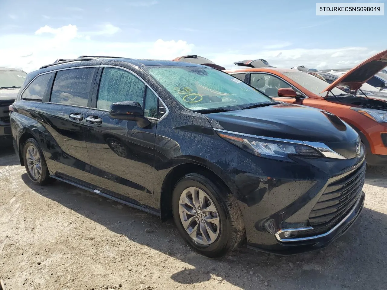 2022 Toyota Sienna Xle VIN: 5TDJRKEC5NS098049 Lot: 75075214