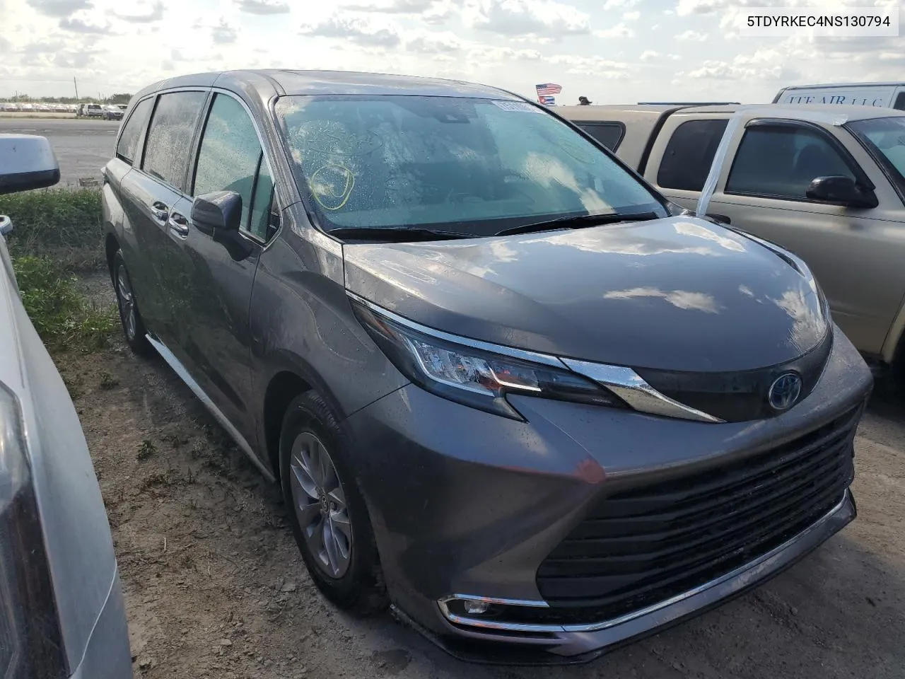 2022 Toyota Sienna Xle VIN: 5TDYRKEC4NS130794 Lot: 75110814