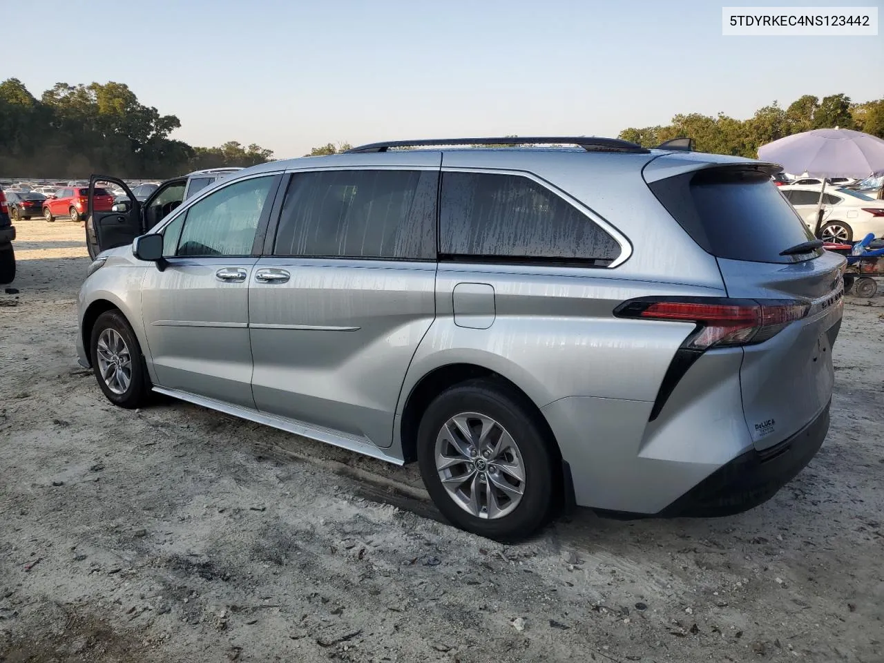 2022 Toyota Sienna Xle VIN: 5TDYRKEC4NS123442 Lot: 75387444