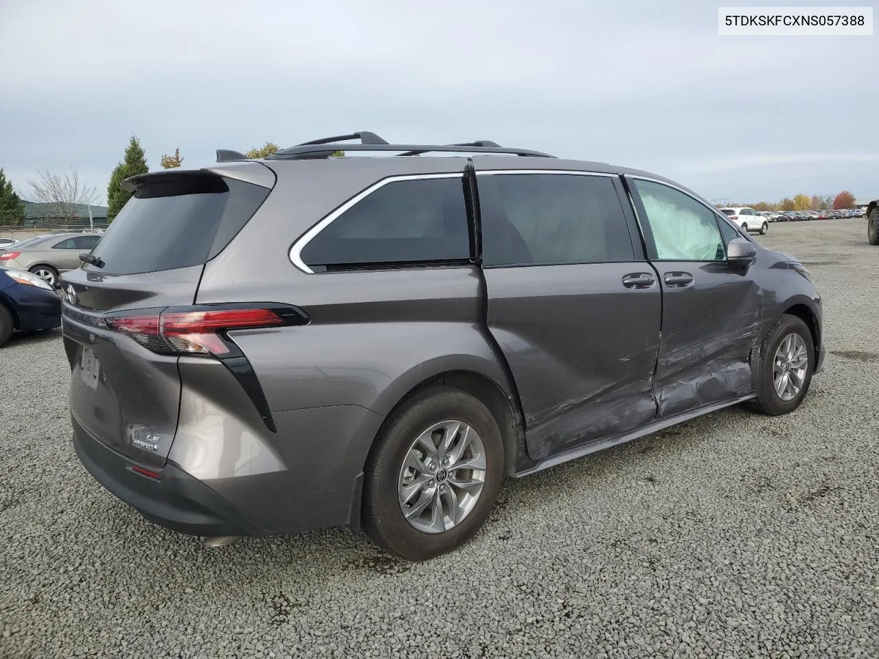 2022 Toyota Sienna Le VIN: 5TDKSKFCXNS057388 Lot: 76596714