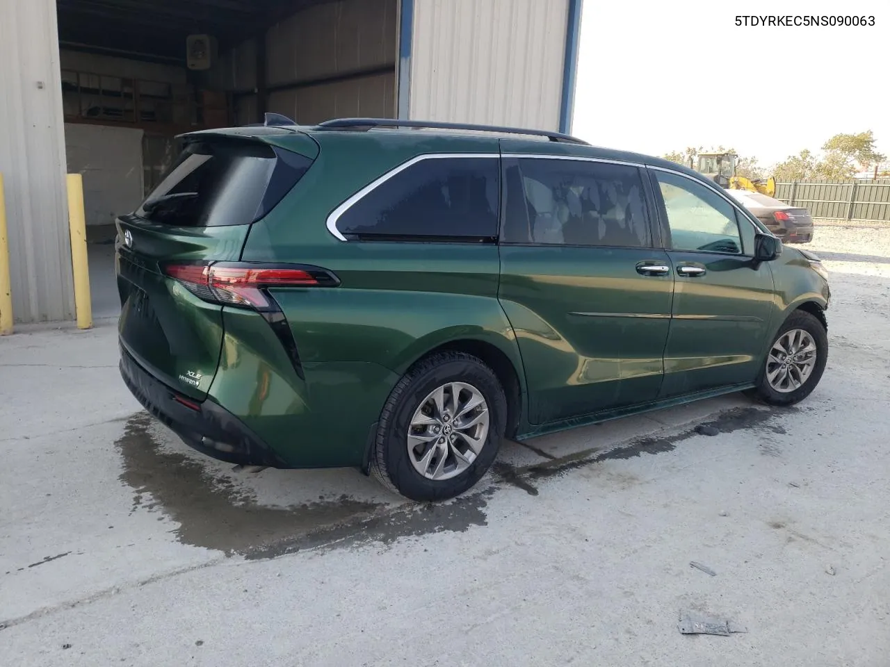 5TDYRKEC5NS090063 2022 Toyota Sienna Xle