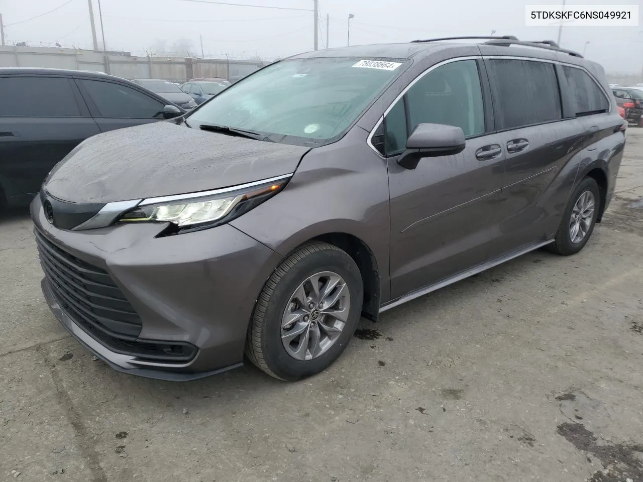 2022 Toyota Sienna Le VIN: 5TDKSKFC6NS049921 Lot: 78038664