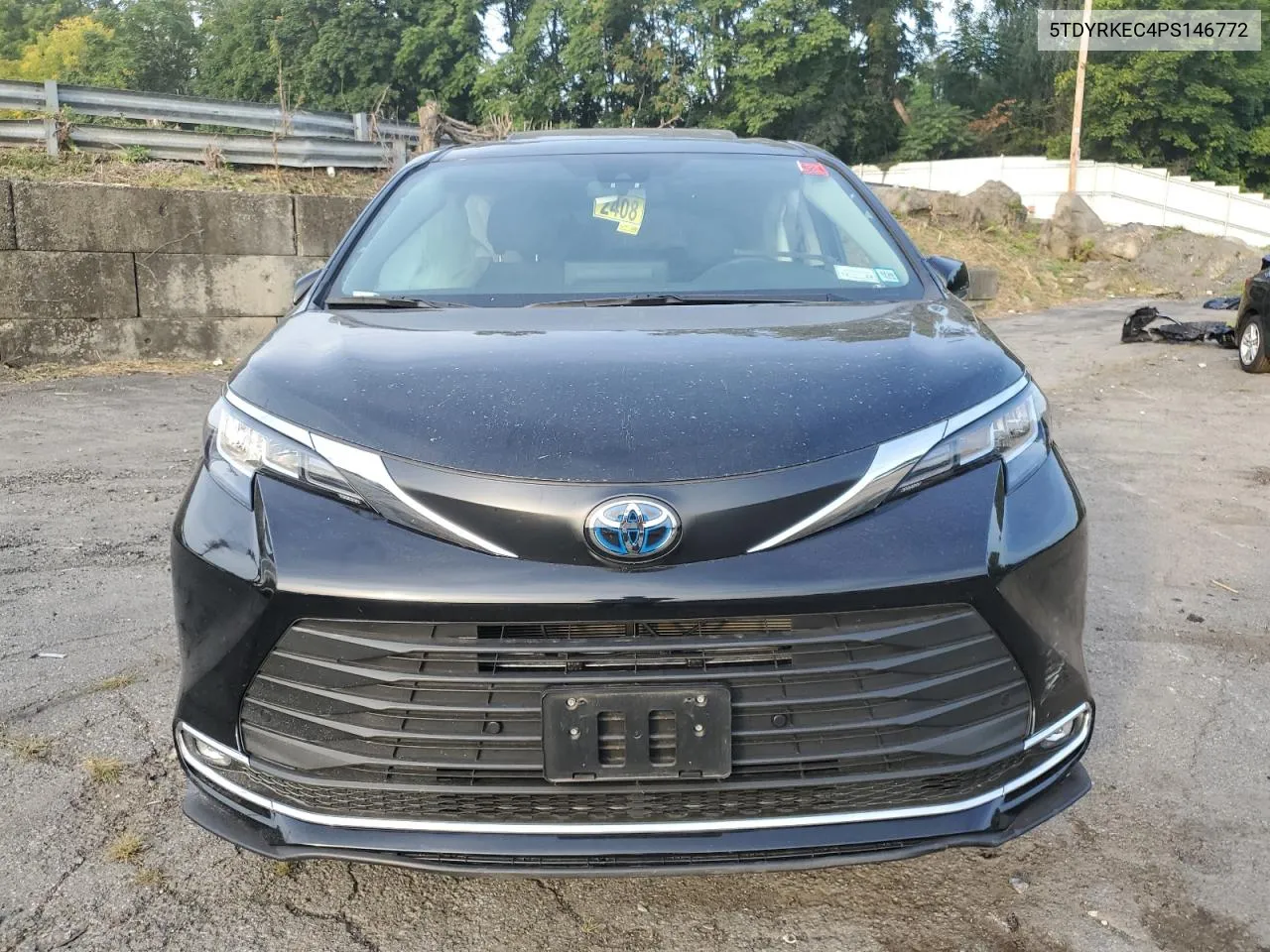 5TDYRKEC4PS146772 2023 Toyota Sienna Xle