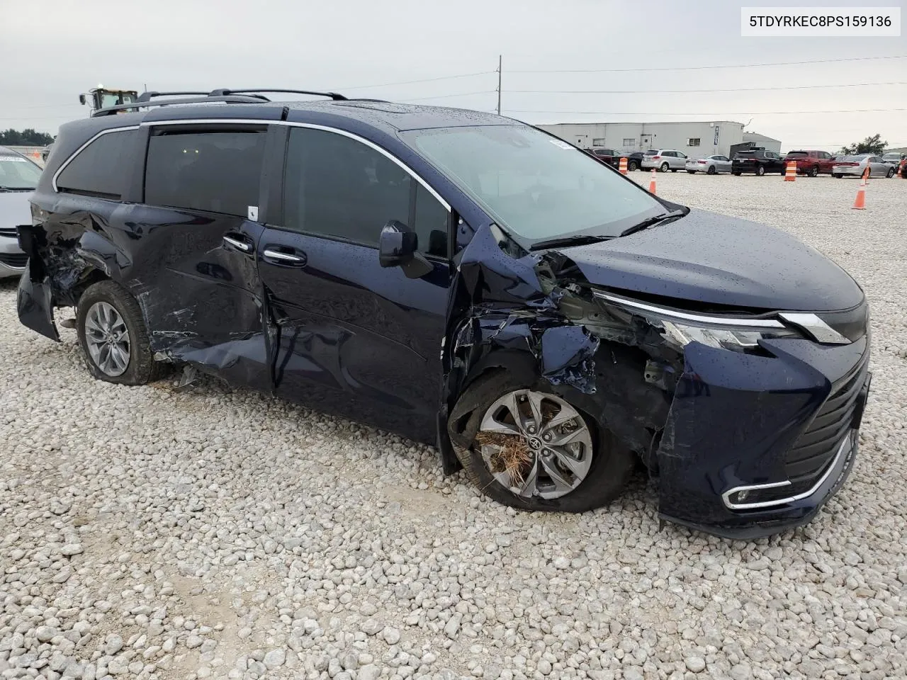 5TDYRKEC8PS159136 2023 Toyota Sienna Xle